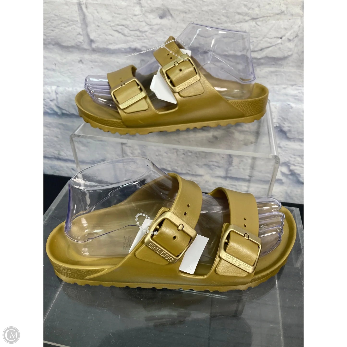 Sandals Flats By Birkenstock In Gold, Size: 7.5