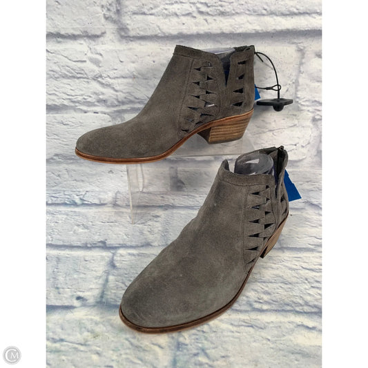 Boots Ankle Flats By Vince Camuto In Grey, Size: 8