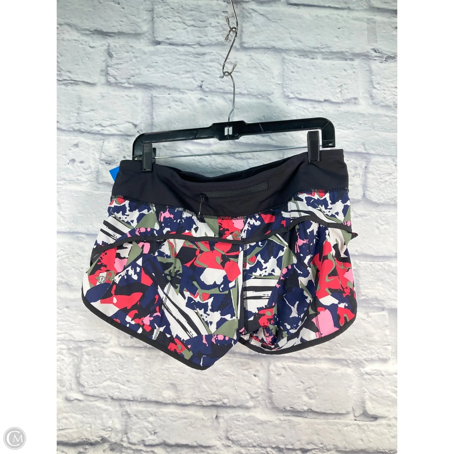 Athletic Shorts By Lululemon In Black & Green, Size: M