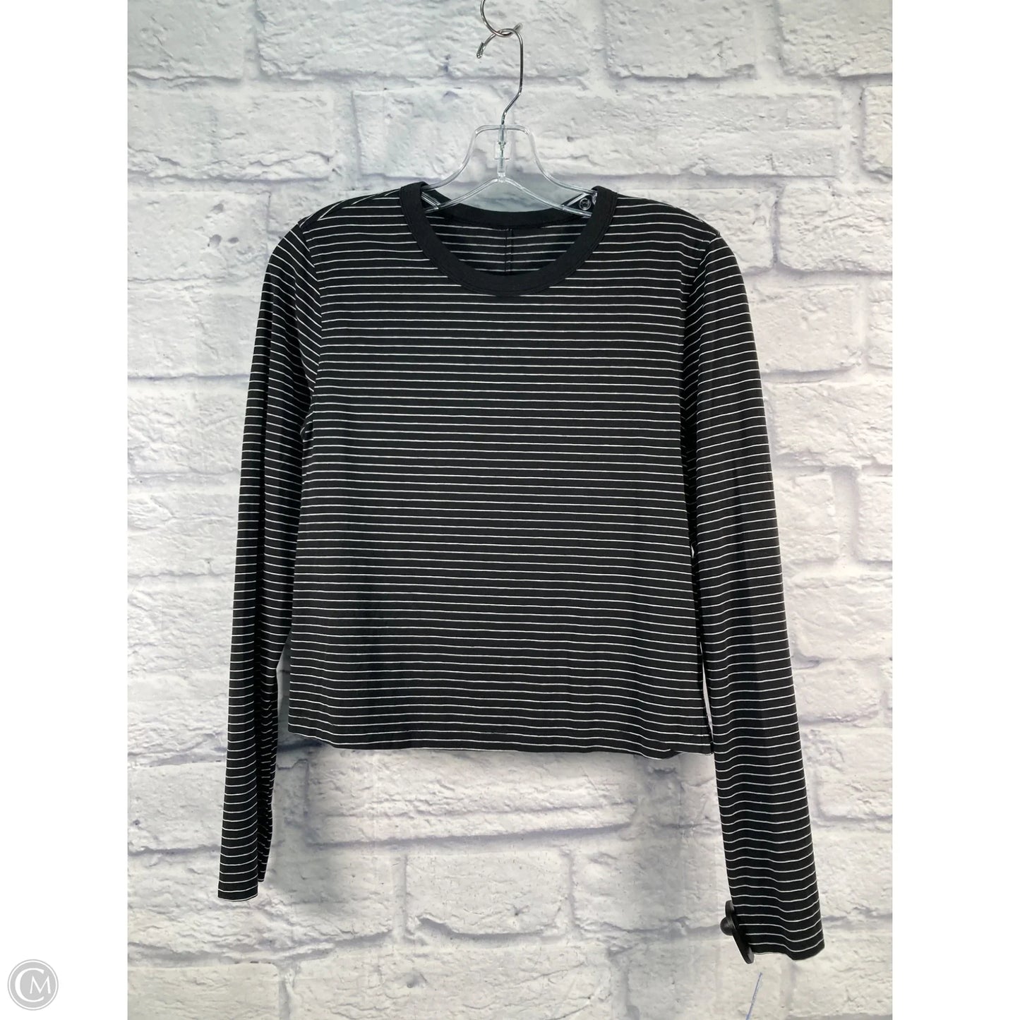 Athletic Top Long Sleeve Crewneck By Lululemon In Black & White, Size: S