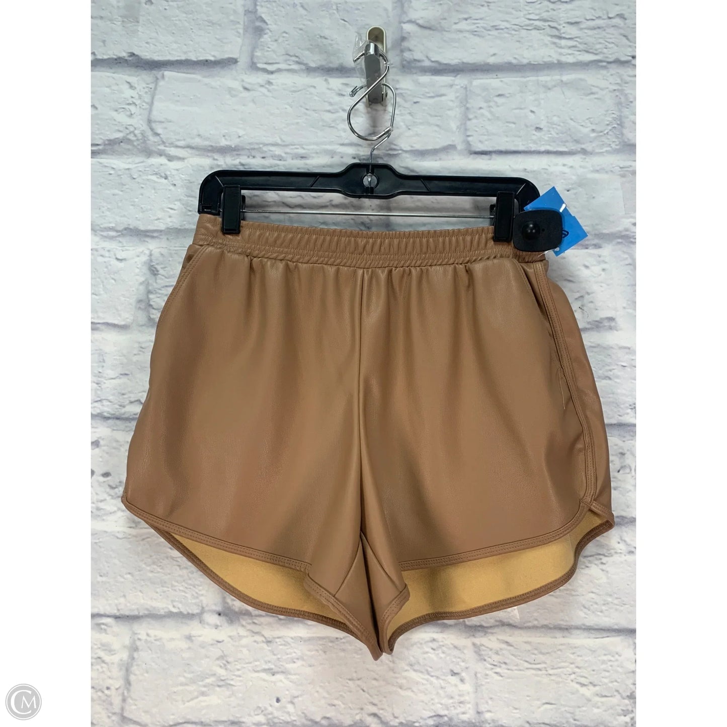 Shorts By Clothes Mentor In Tan, Size: 6