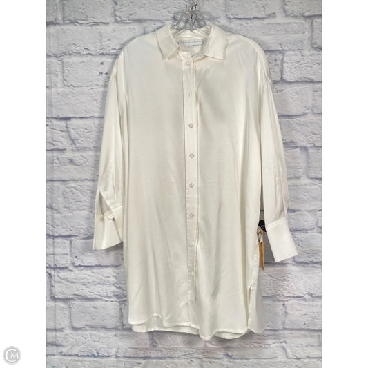 Tunic 3/4 Sleeve By Clothes Mentor In White, Size: S