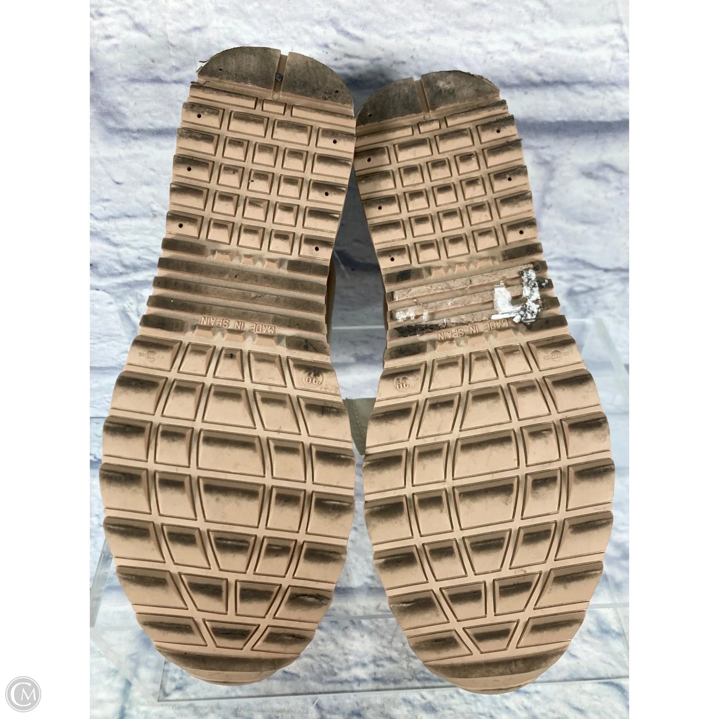 Shoes Sneakers By Free People In Cream, Size: 8