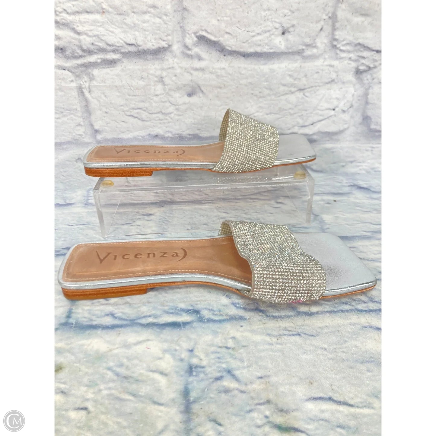 Sandals Flats By Anthropologie In Silver, Size: 7