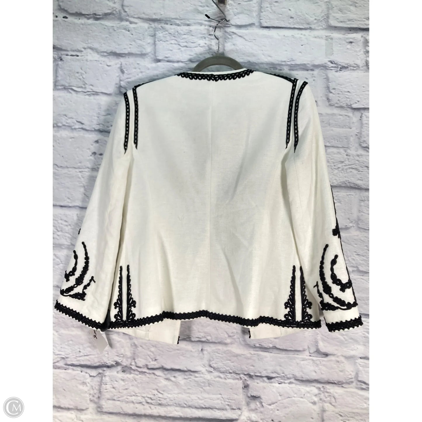 Blazer By Clothes Mentor In White, Size: S
