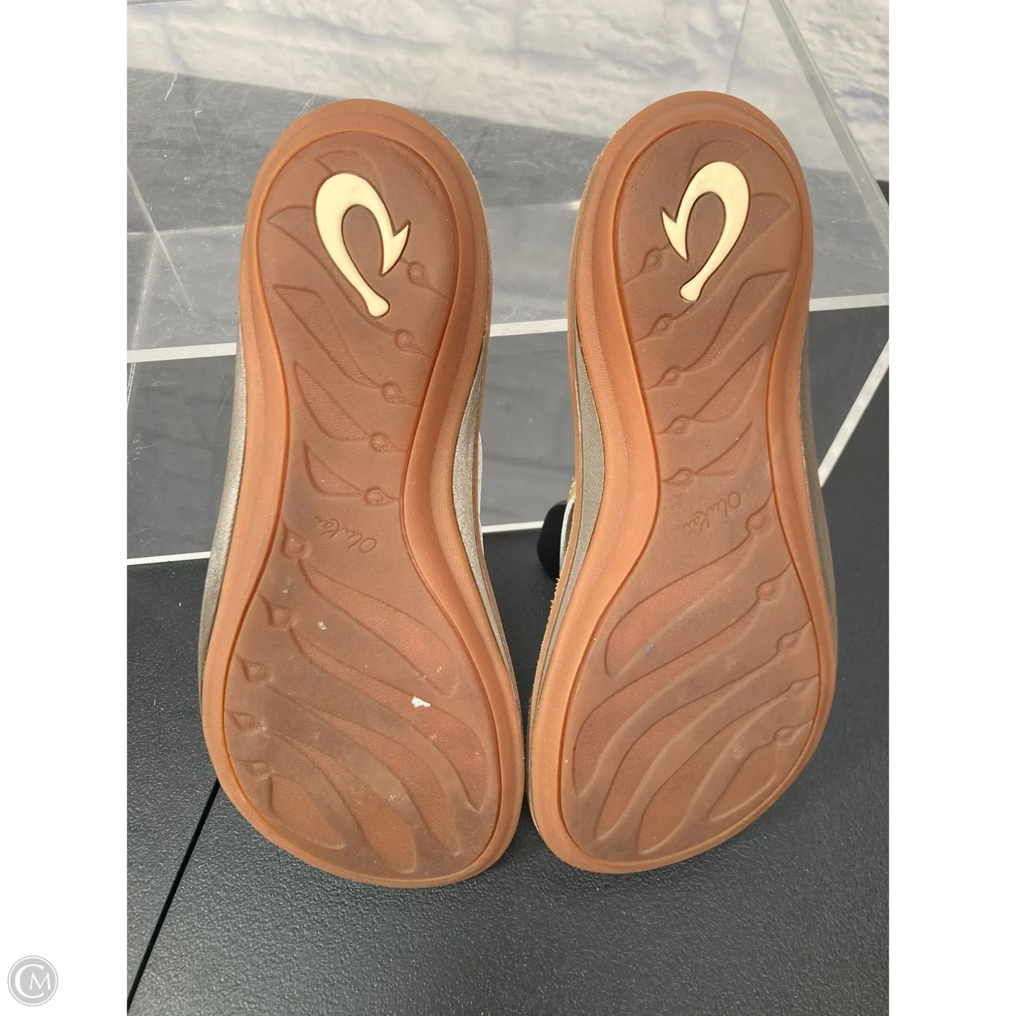 Sandals Flats By Olukai In Brown, Size: 6