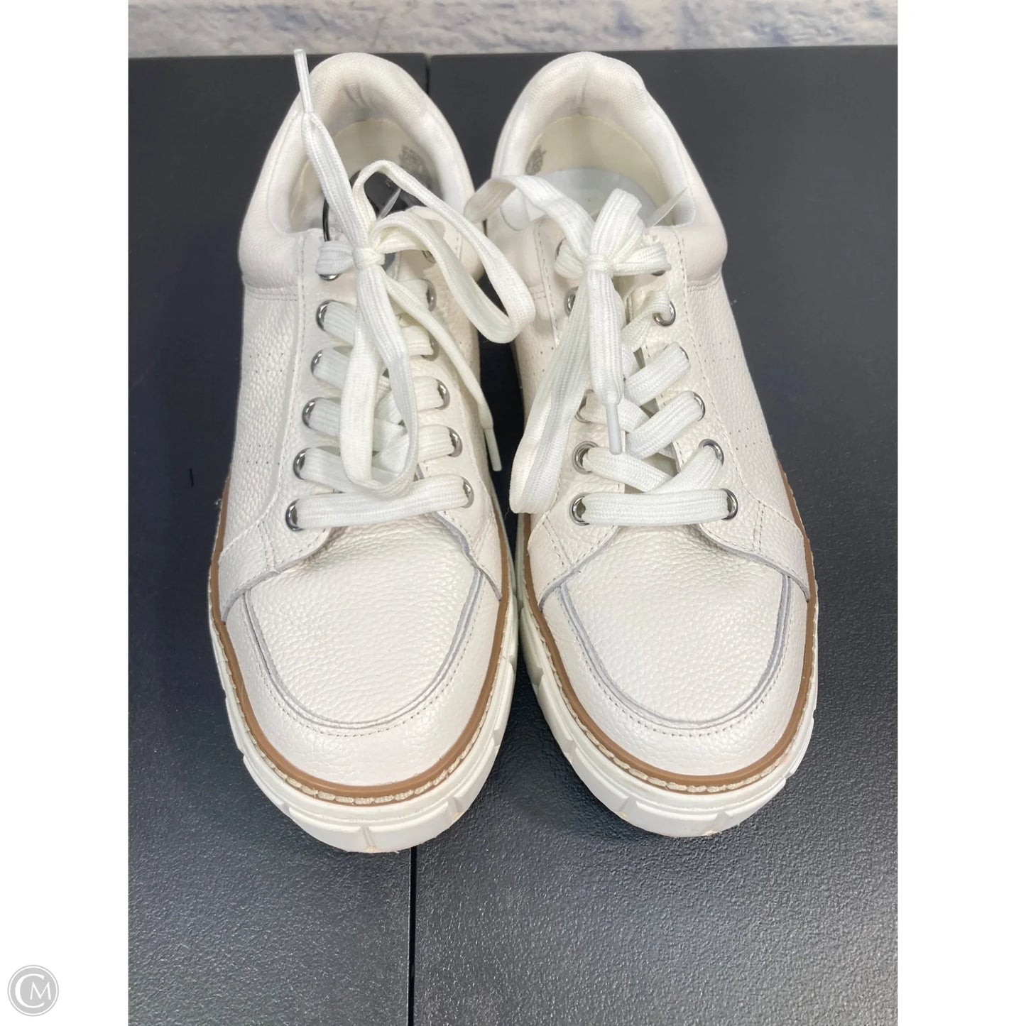 Shoes Sneakers By Vince Camuto In White, Size: 8.5