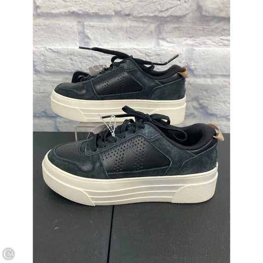 Shoes Sneakers By Clothes Mentor In Black, Size: 6