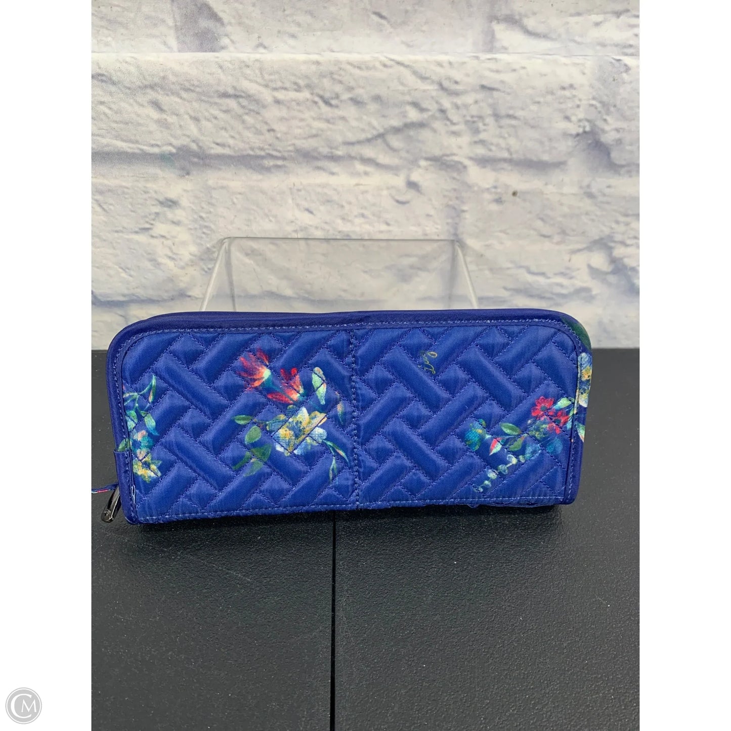 Makeup Bag By Lug, Size: Medium