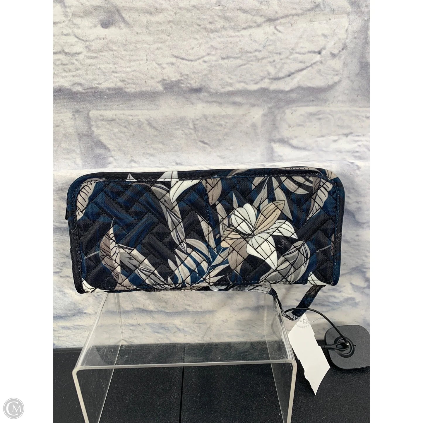 Makeup Bag By Lug, Size: Medium