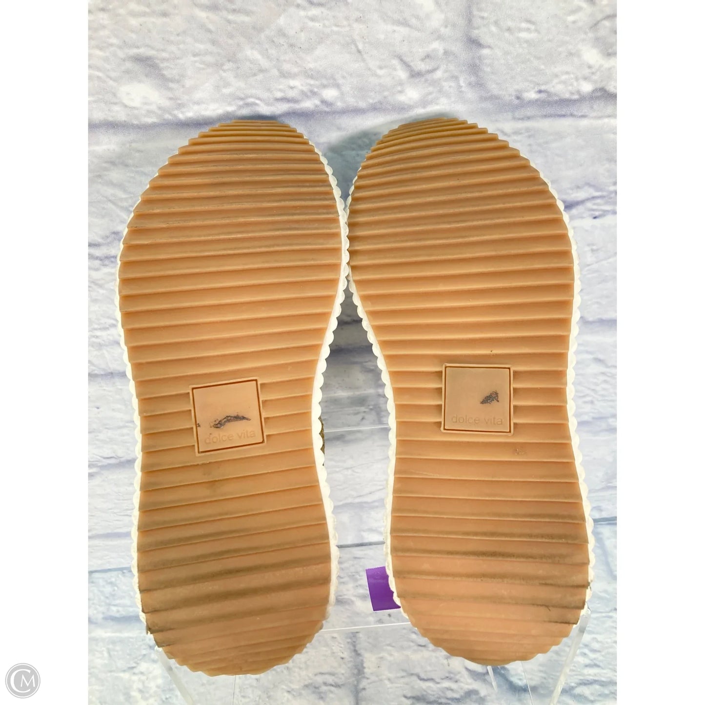 Shoes Sneakers By Dolce Vita In Gold & Silver, Size: 7.5