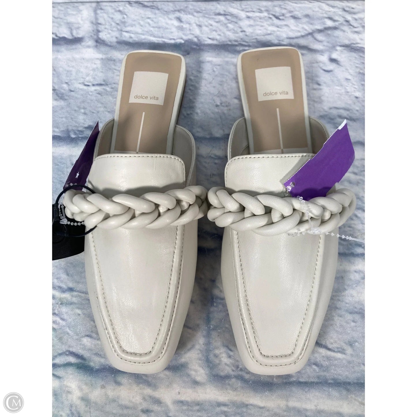 Shoes Flats By Dolce Vita In Cream, Size: 7.5