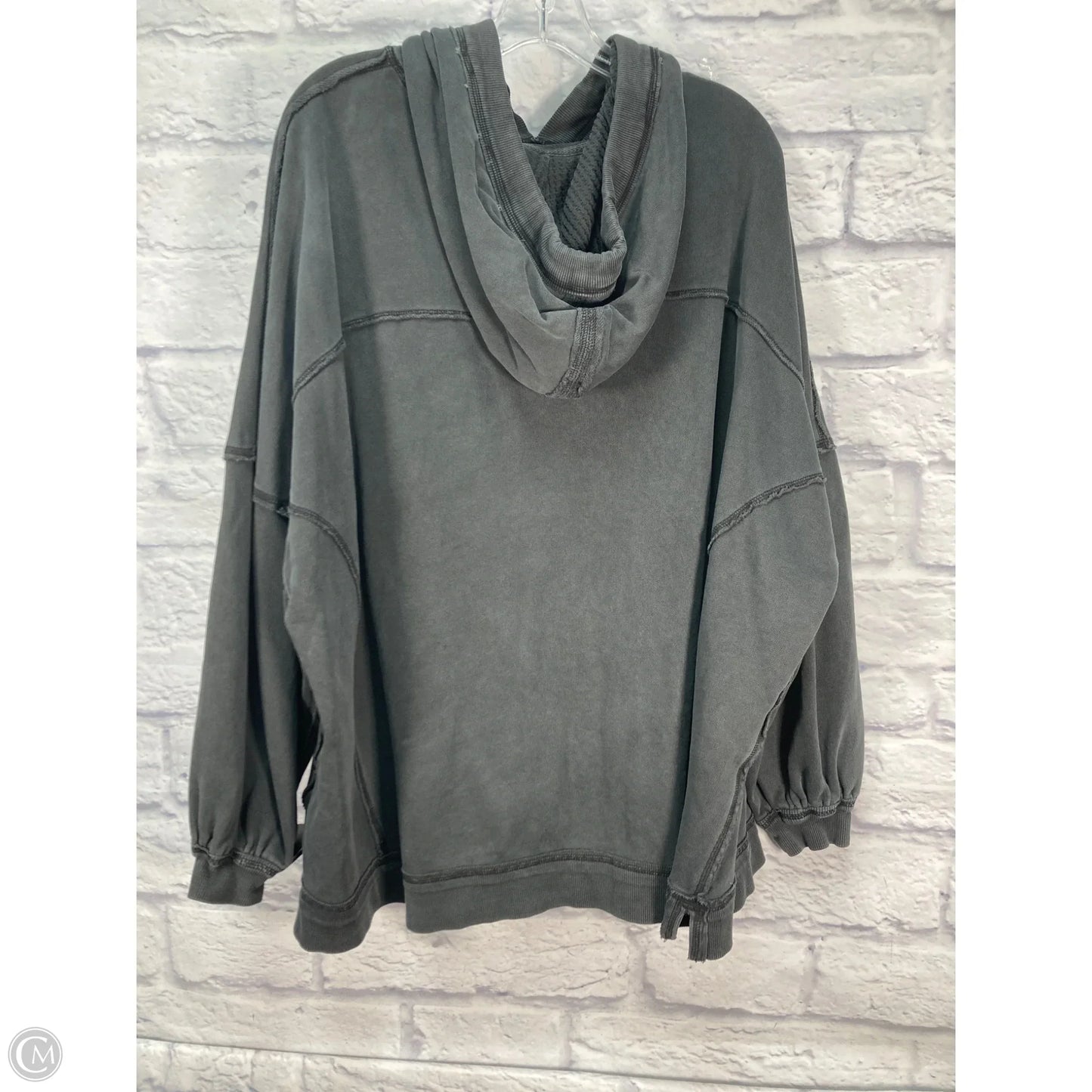 Sweatshirt Hoodie By We The Free In Grey, Size: S