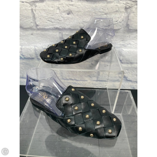 Sandals Flats By Vince Camuto In Black, Size: 6