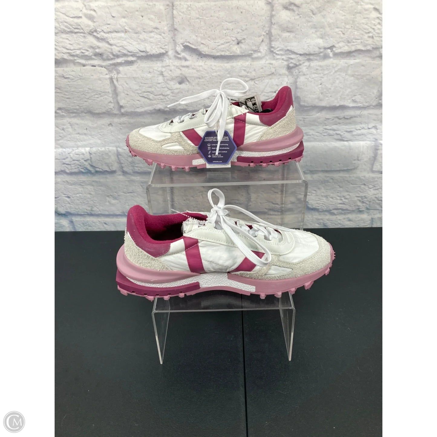 Shoes Athletic By Lacoste In Cream & Purple, Size: 9