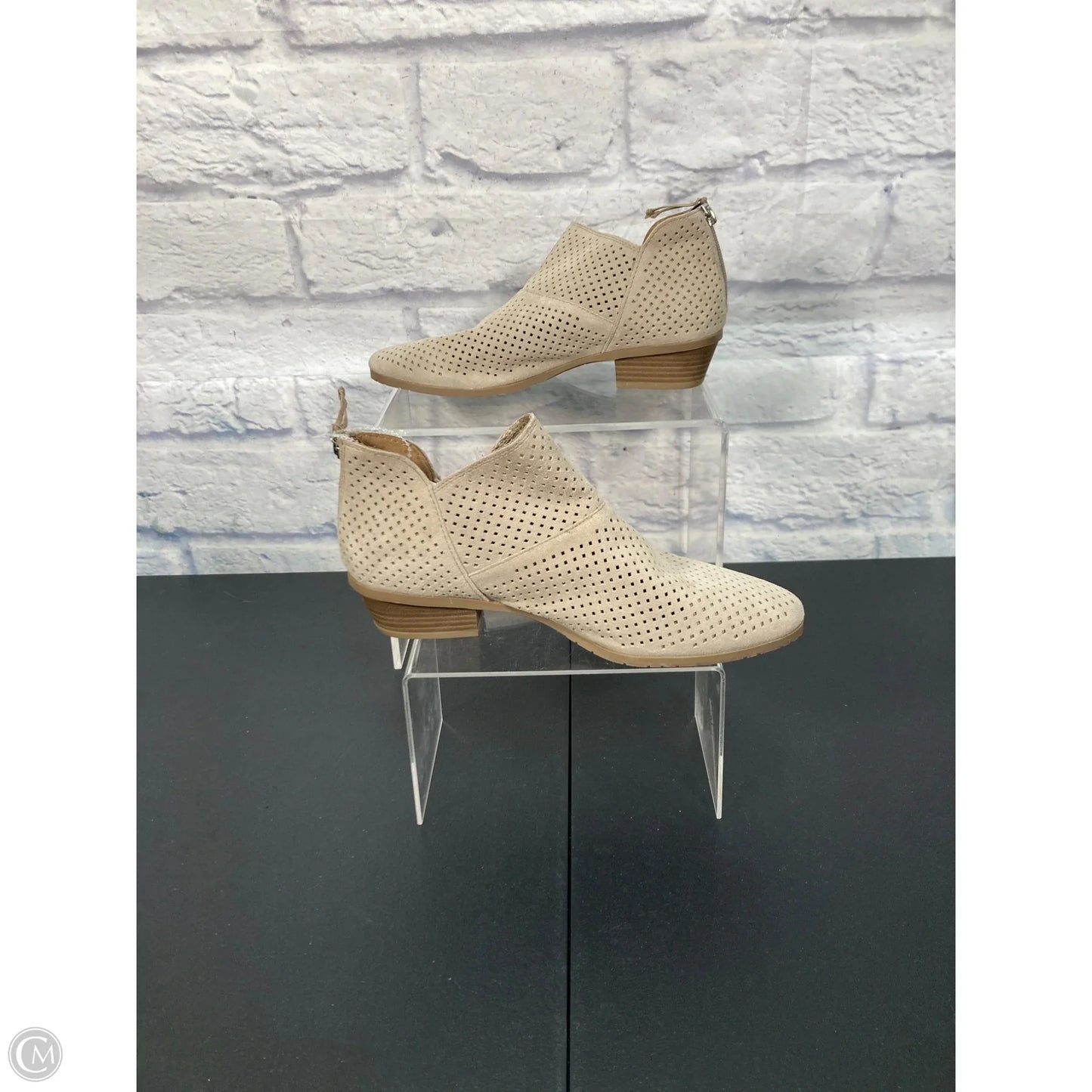 Boots Ankle Flats By Kenneth Cole In Grey, Size: 6.5