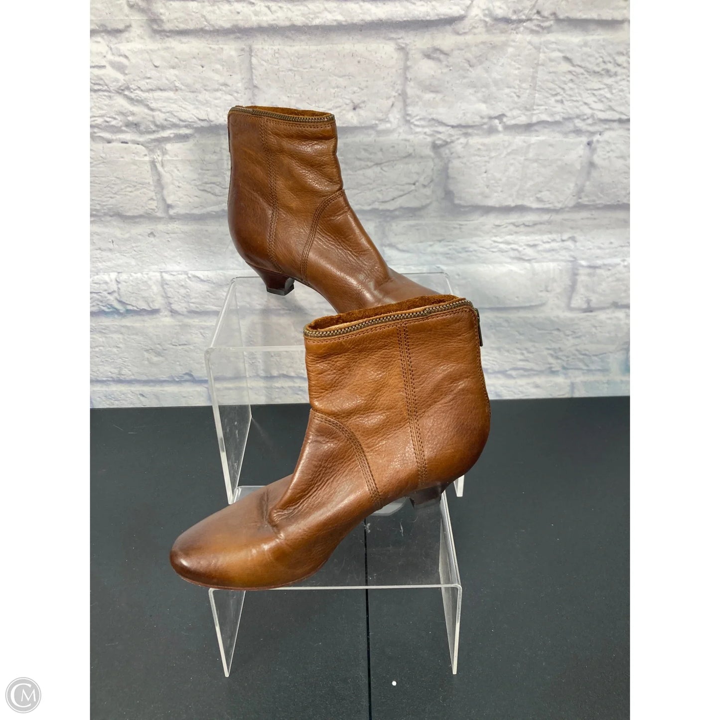 Boots Designer By Frye In Brown, Size: 7.5