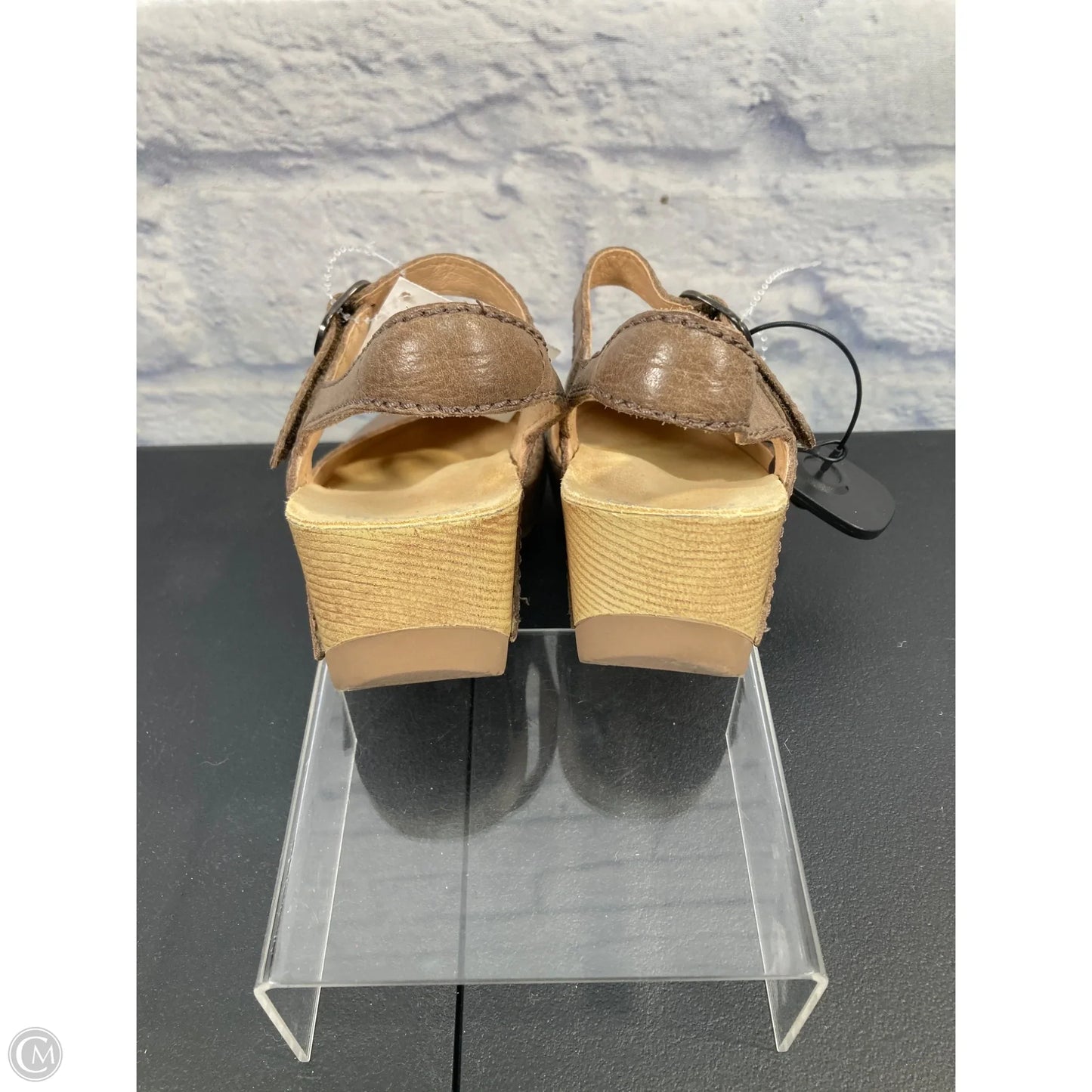 Shoes Heels Wedge By Dansko In Brown, Size: 6
