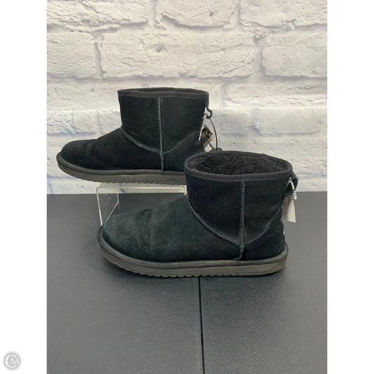 Boots Designer By Ugg In Black, Size: 9