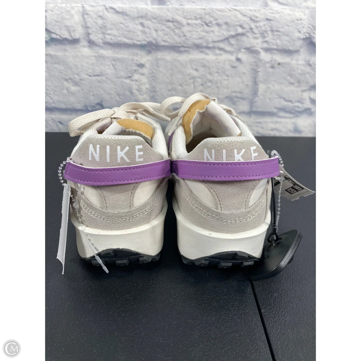 Shoes Athletic By Nike In Cream & Purple, Size: 9.5