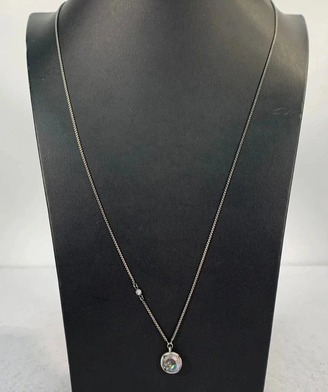 Necklace Designer By Kendra Scott