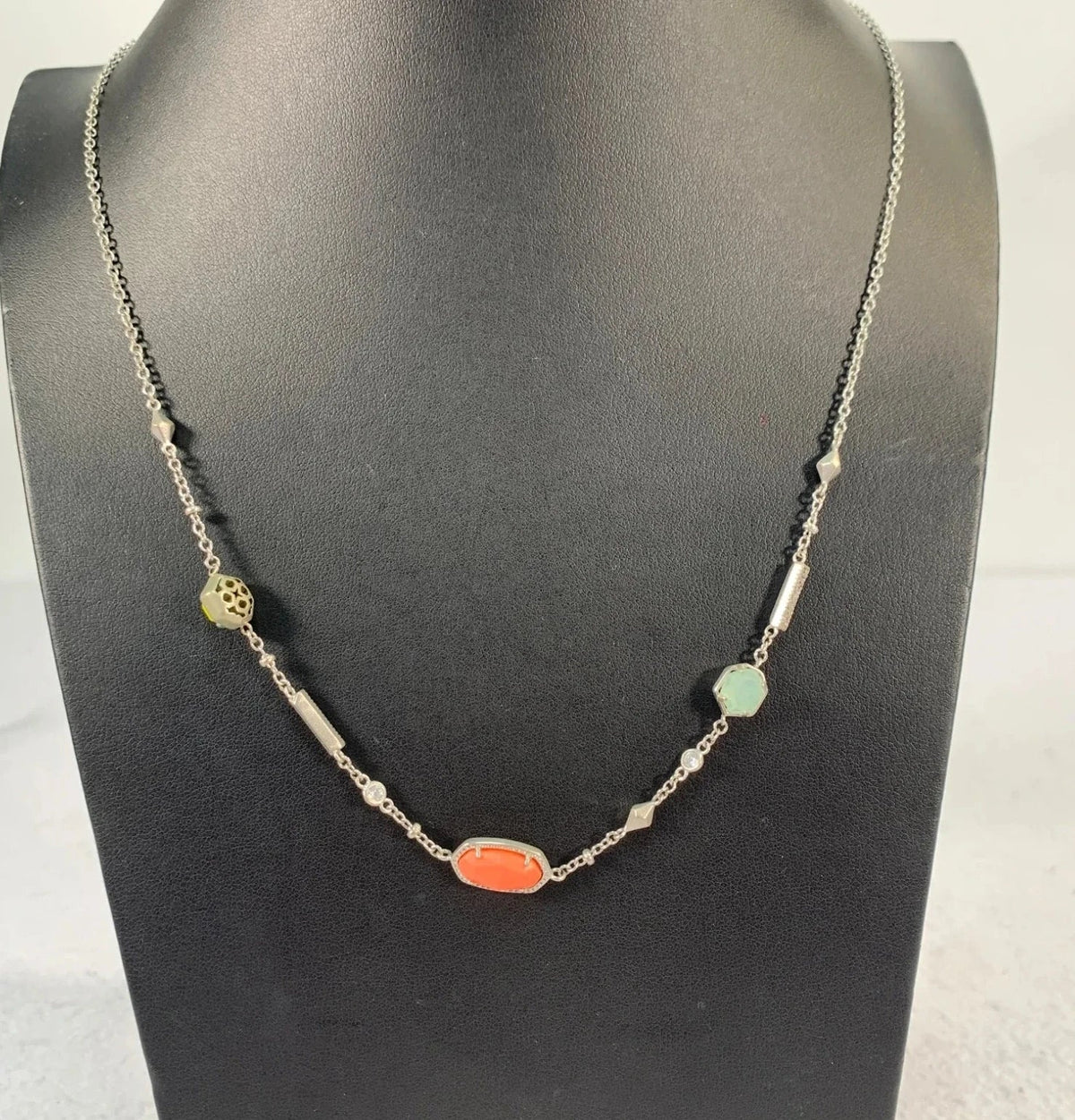 Necklace Designer By Kendra Scott