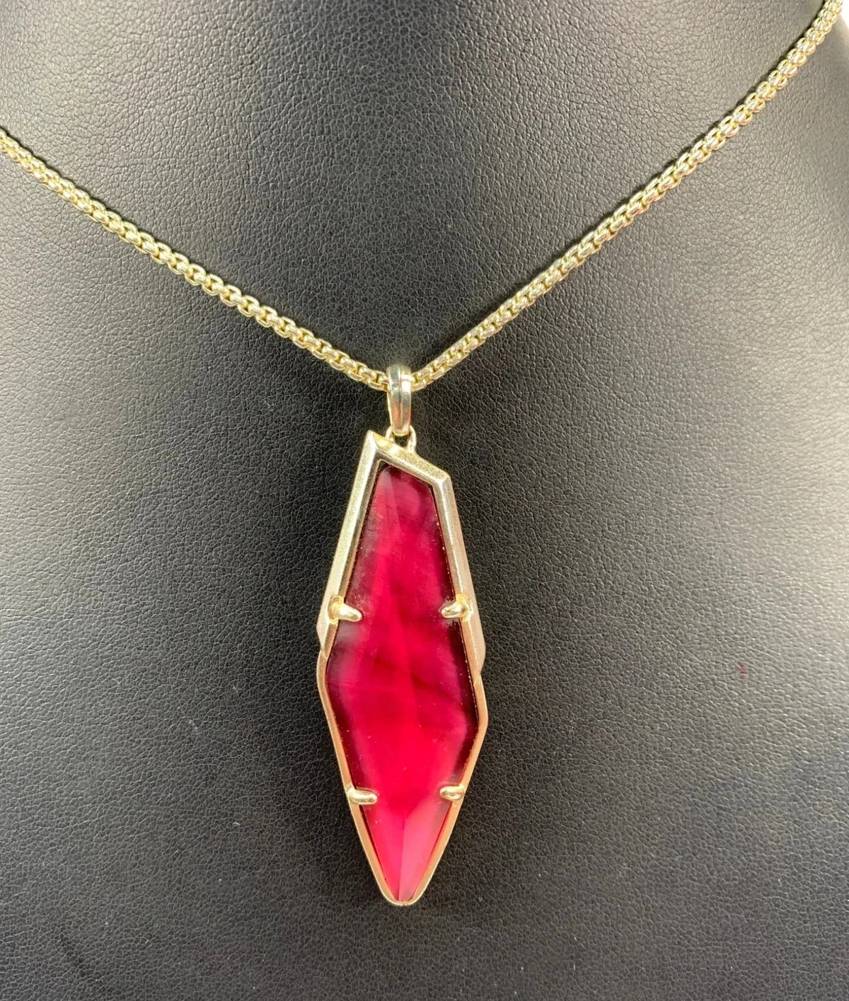 Necklace Designer By Kendra Scott