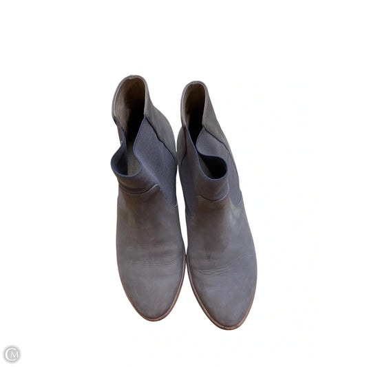 Boots Ankle Flats By Clothes Mentor In Taupe, Size: 8.5