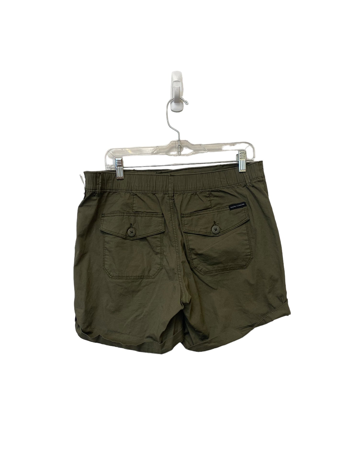 Green Shorts Sanctuary, Size L