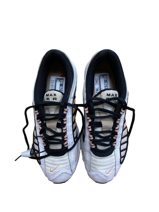 Cream Shoes Athletic Nike, Size 7