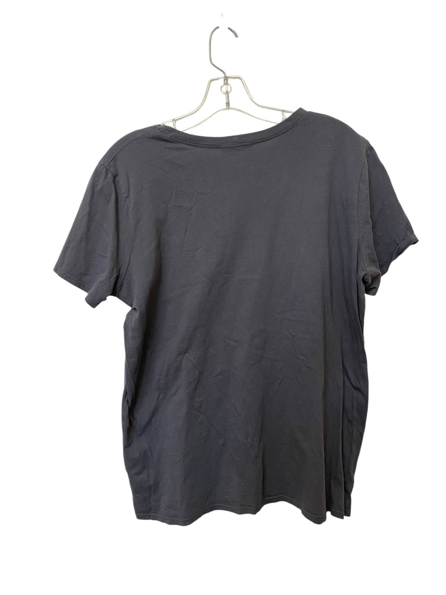 Top Short Sleeve By Gildan In Grey, Size: Xl