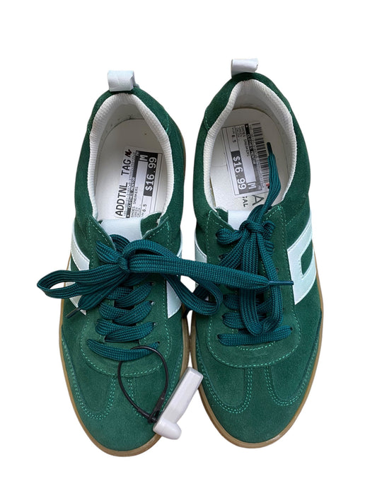 Shoes Sneakers By Clothes Mentor In Green, Size: 6.5