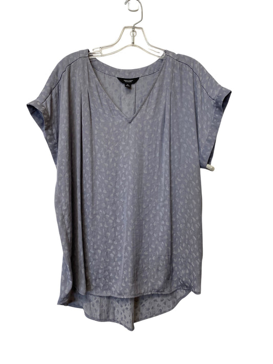 Top Short Sleeve By Simply Vera In Grey, Size: Xl