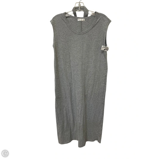 Dress Casual Short By 89th And Madison In Grey, Size: S
