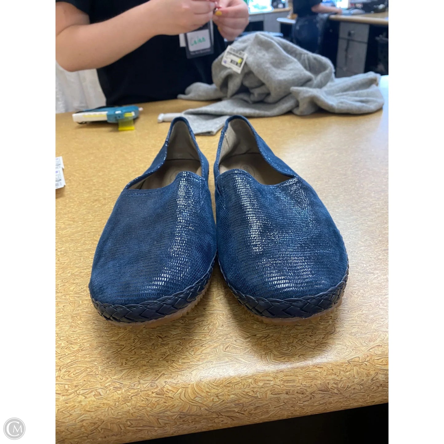 Shoes Flats By Aetrex In Blue, Size: 10