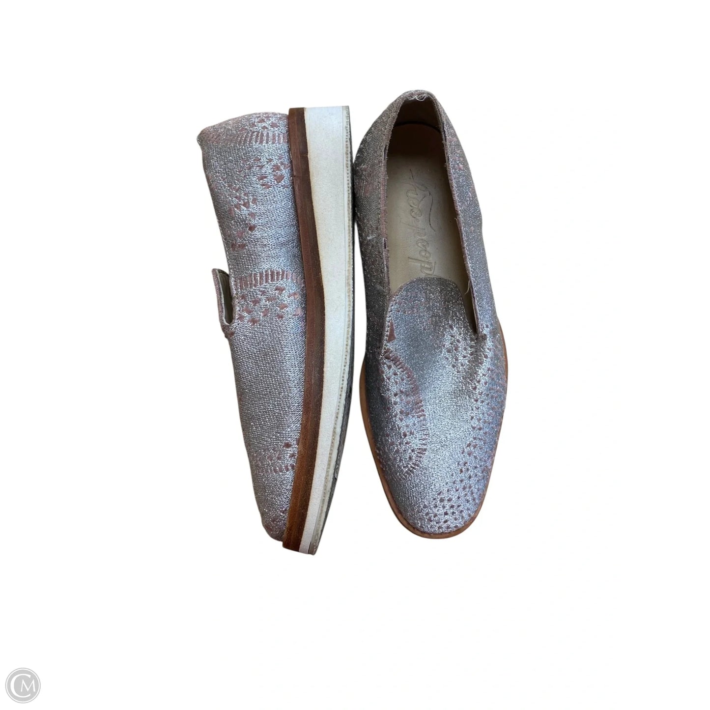 Shoes Flats By Free People In Silver, Size: 8