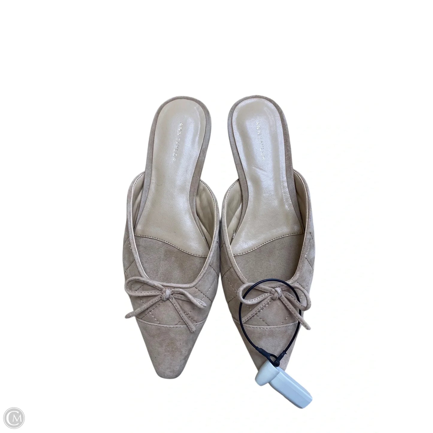 Shoes Flats By Ann Taylor In Tan, Size: 5.5