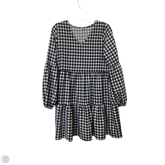 Dress Casual Short By Cmf In Black & White, Size: M