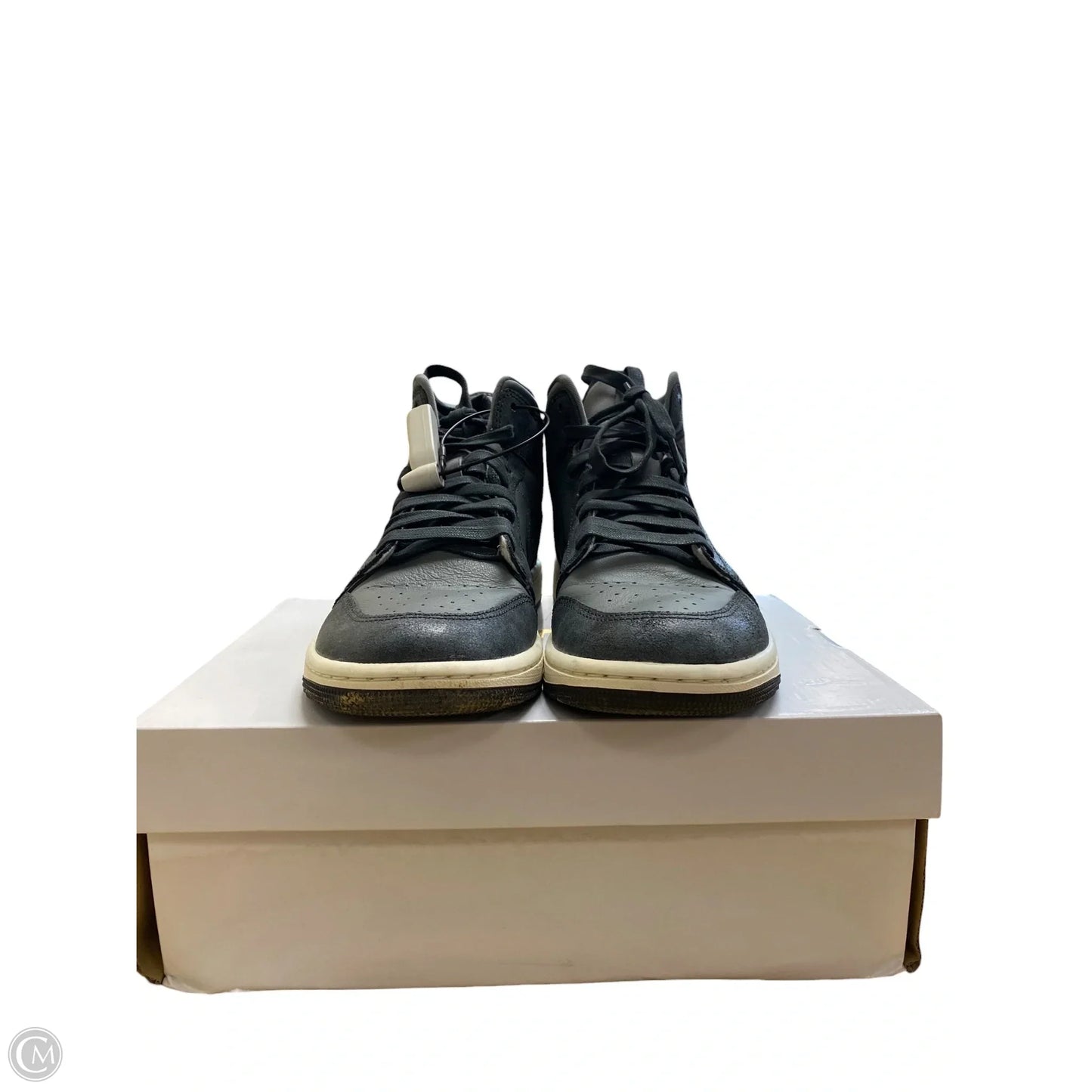 Shoes Sneakers By Nike In Grey, Size: 9.5