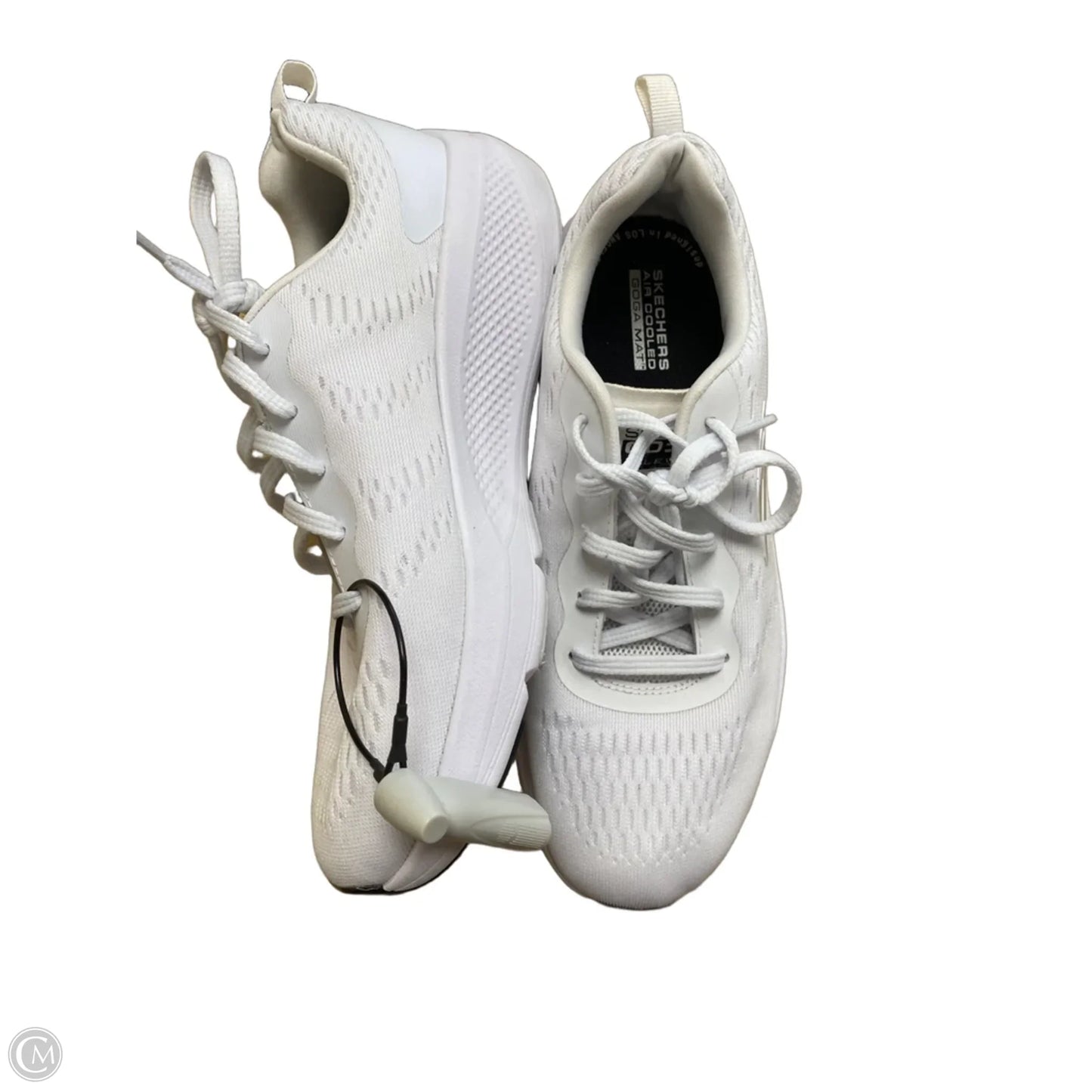 Shoes Athletic By Skechers In White, Size: 7.5