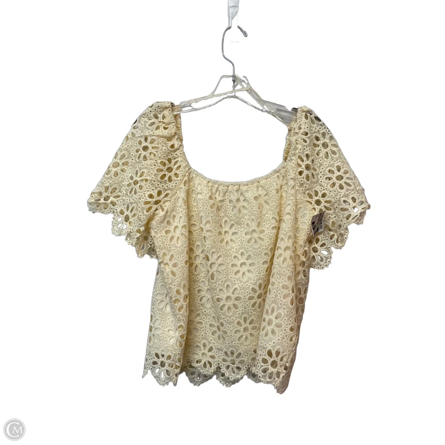Top Short Sleeve By Clothes Mentor In Cream, Size: S