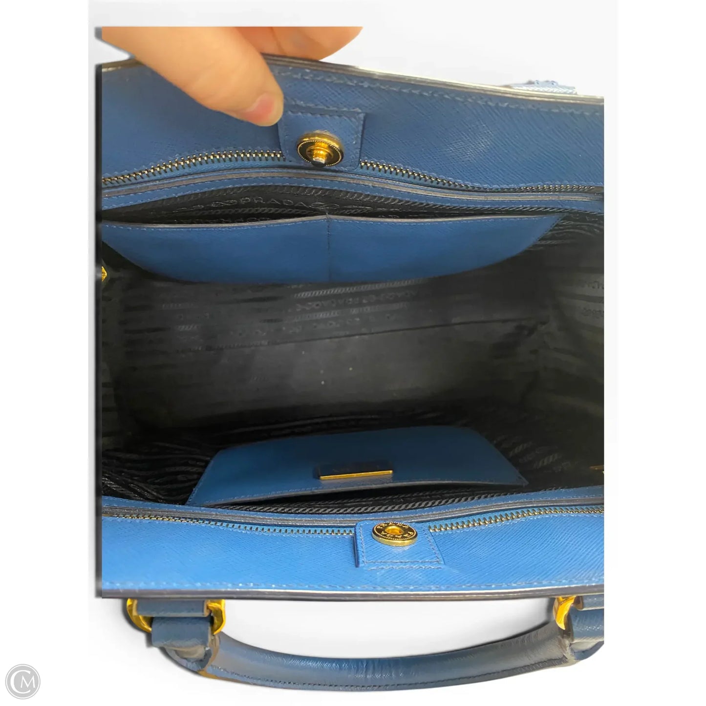 Handbag Luxury Designer By Prada, Size: Medium