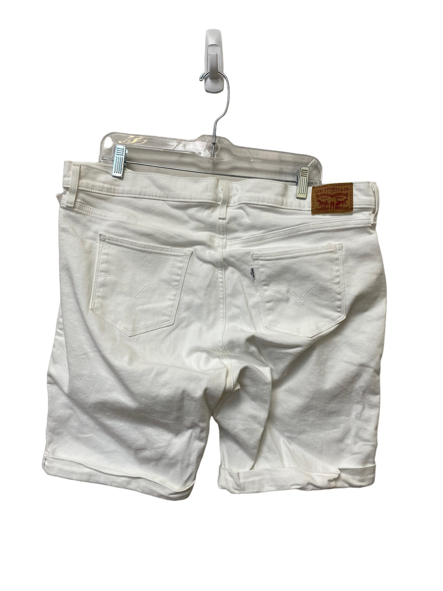 Shorts By Levis  Size: 18