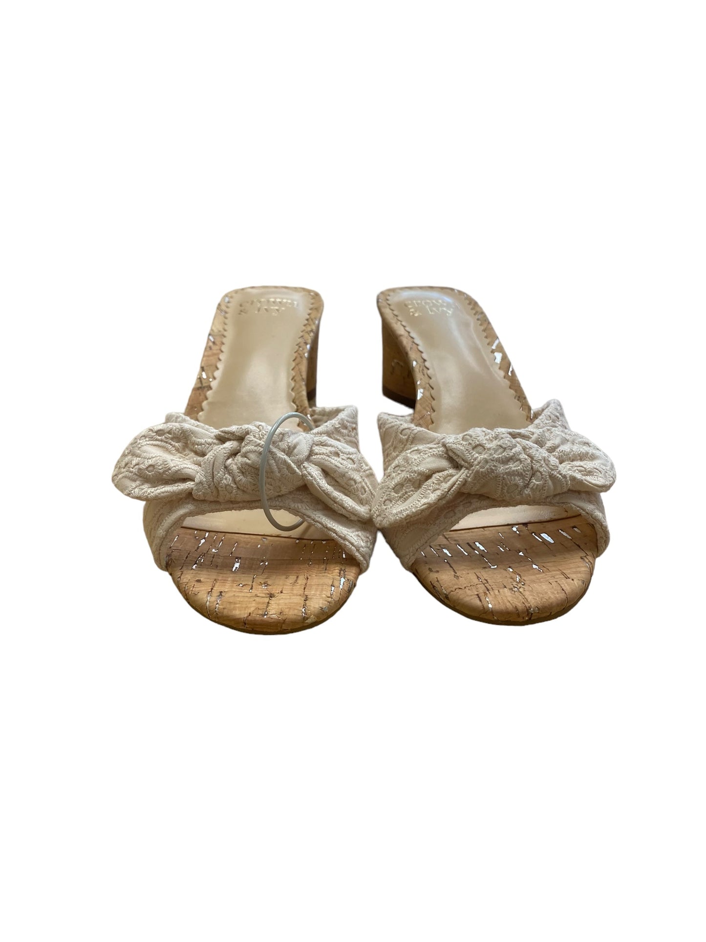 Beige Sandals Heels Block Crown And Ivy, Size 6.5