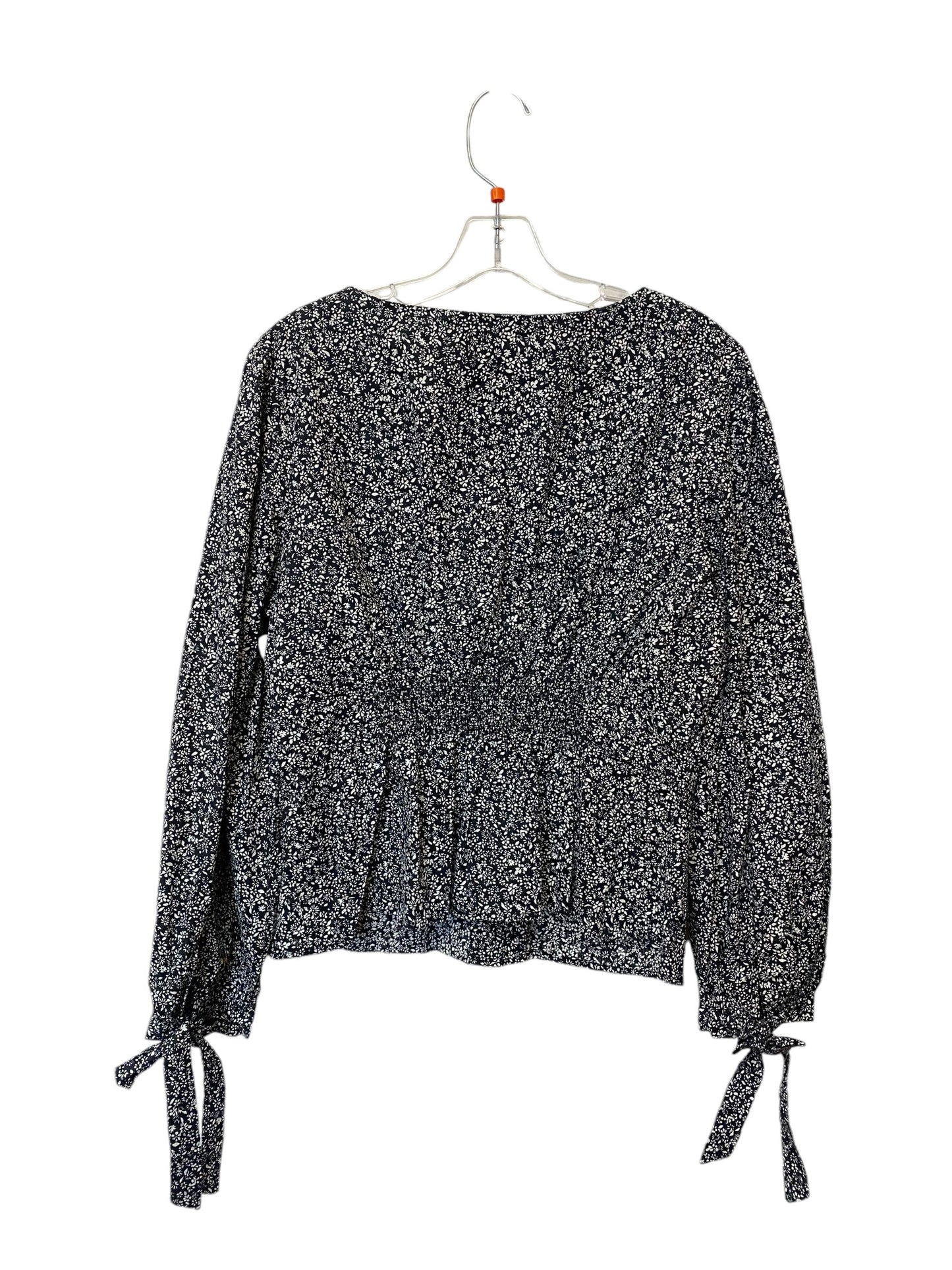 Top Long Sleeve By Free People In Black & White, Size: Xl