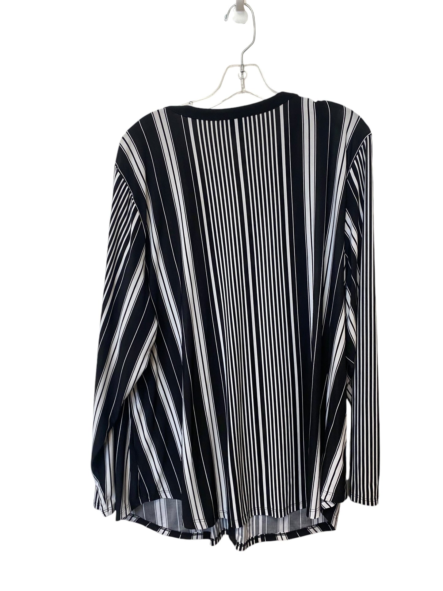 Top Long Sleeve By Inc In Black & White, Size: 3x