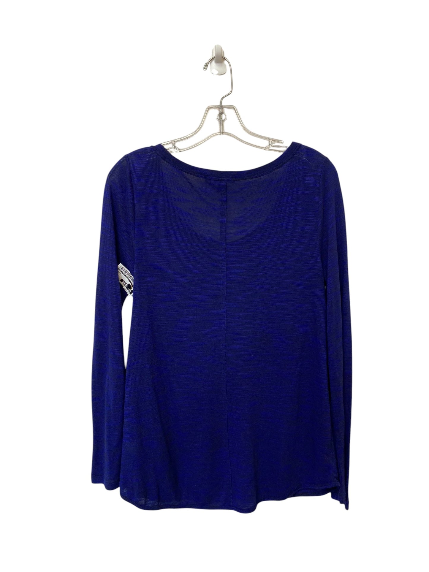 Top Long Sleeve By Cable And Gauge In Blue, Size: M