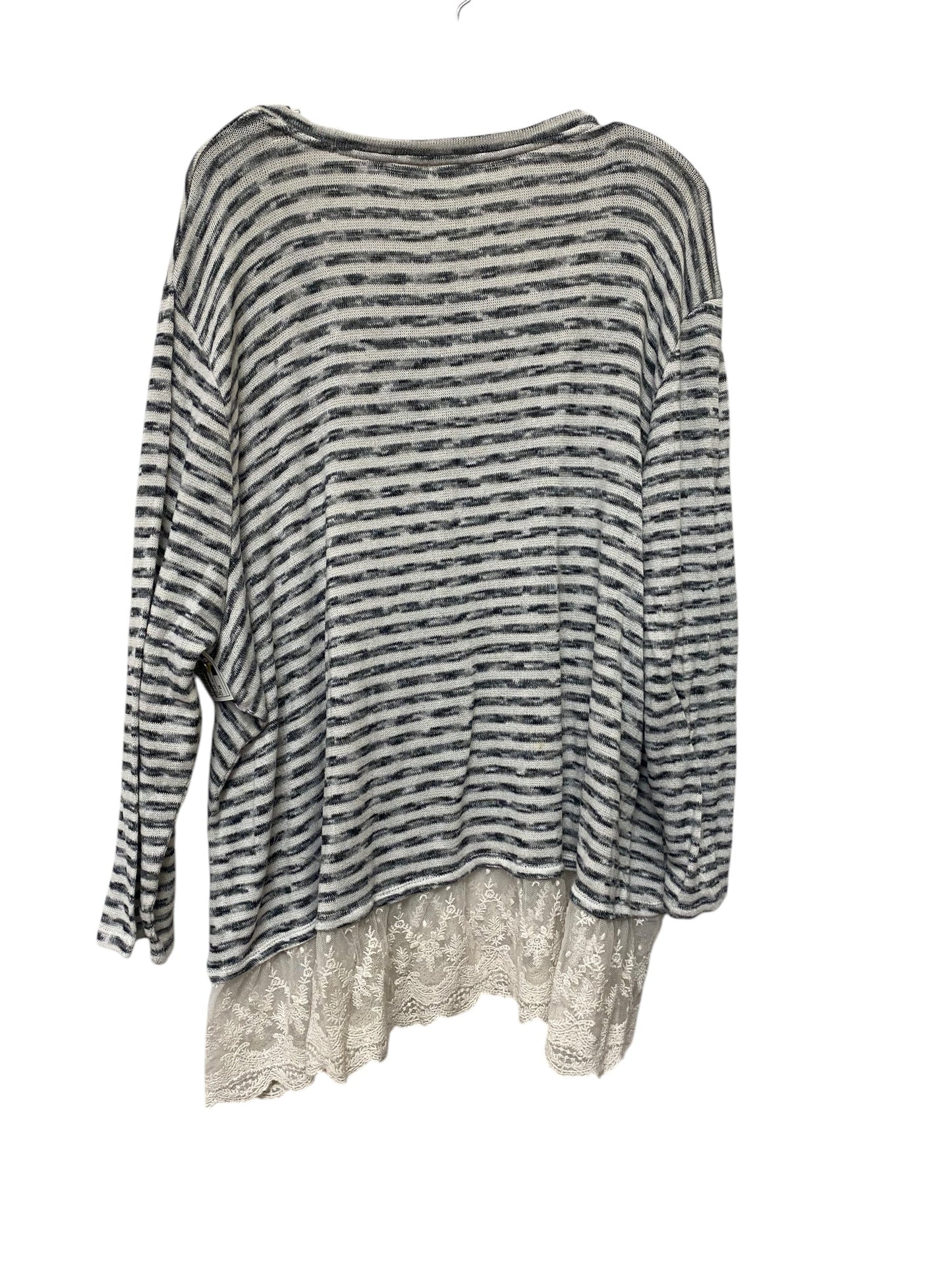 Top Long Sleeve By Cato In Striped Pattern, Size: 26