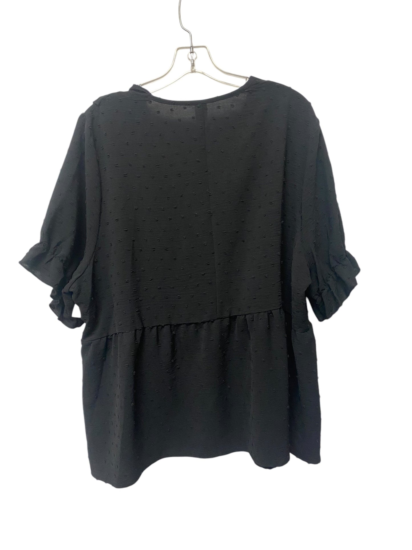 Top Short Sleeve By Shein In Black, Size: 4x