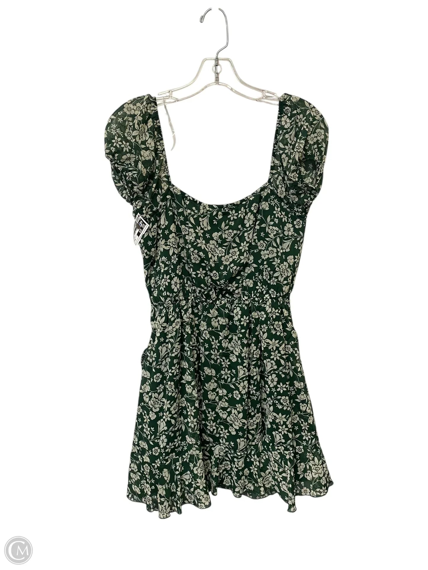 Dress Casual Short By Trixxi In Green, Size: M